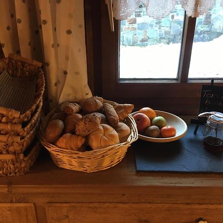 Haus Saler Bed & Breakfast Gaschurn Bagian luar foto