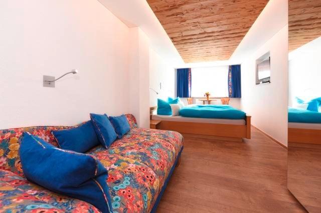 Haus Saler Bed & Breakfast Gaschurn Bagian luar foto